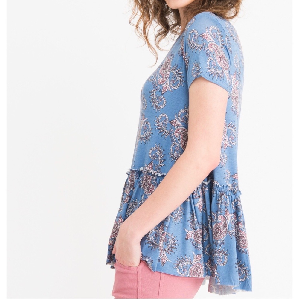 Paisley Relaxed Ruffle Tee